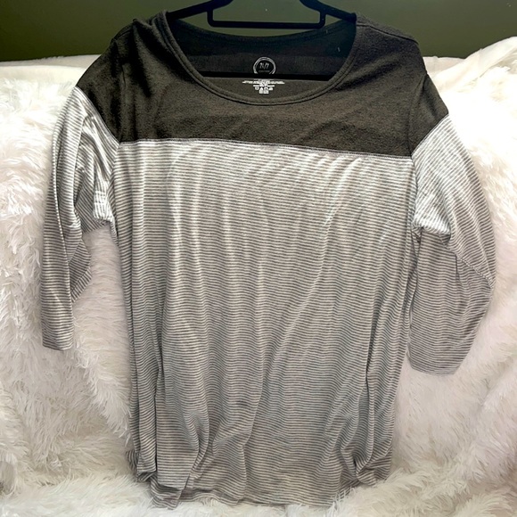 Soft Horizon Stripe Top in Olive Multi